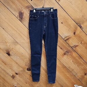 NWOT Old Navy Rockstar Super Skinny Jeans High-Rise Secret-Slim Pockets